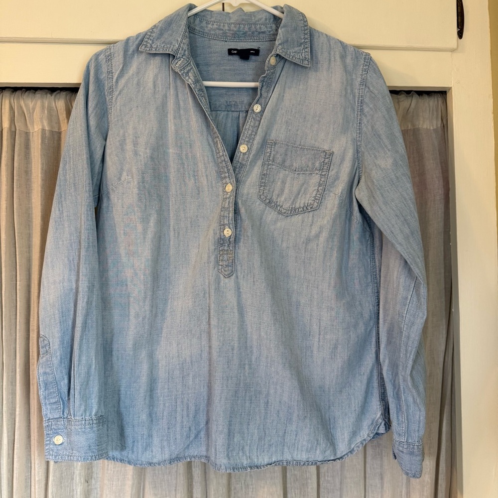 Gap half-button, 100% cotton chambray long sleeve shirt
